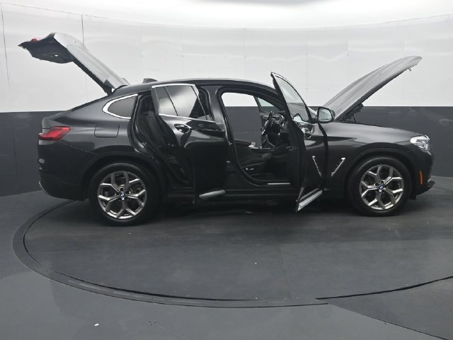 Used 2021 BMW X4 xDrive30i AWD/4WD image 42