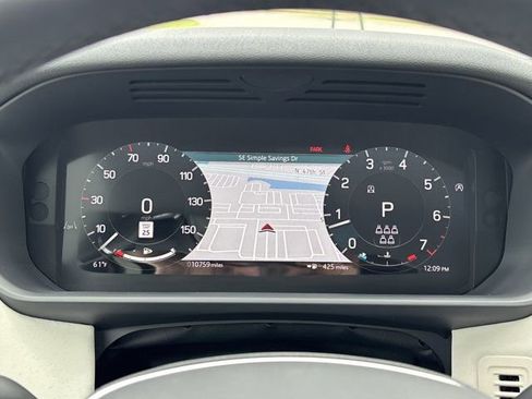 Used 2024 Land Rover Discovery S AWD/4WD image 28
