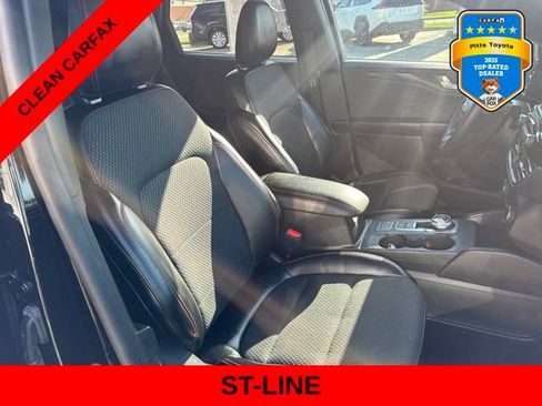 Used 2024 Ford Escape ST-Line FWD image 12