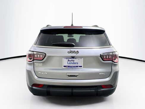 Used 2022 Jeep Compass Latitude AWD/4WD image 6