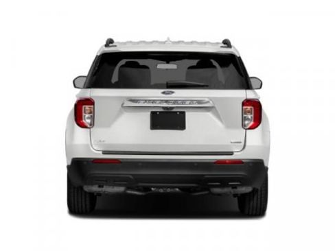 Used 2021 Ford Explorer XLT w/ Class III Trailer Tow Package image 5
