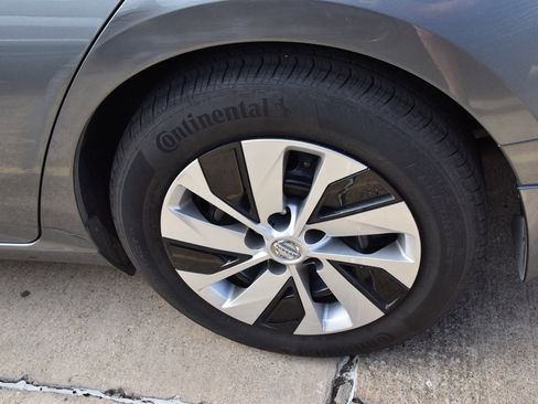 Used 2020 Nissan Altima 2.5 S image 12