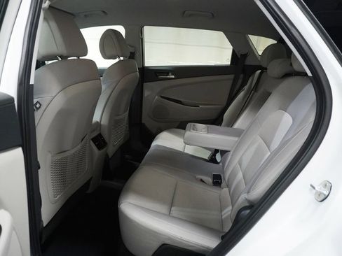 Used 2018 Hyundai Tucson Sport image 13