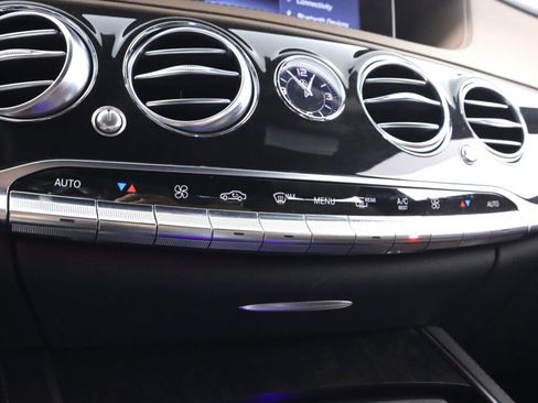 Used 2018 Mercedes-Benz S 560 4MATIC Sedan image 23