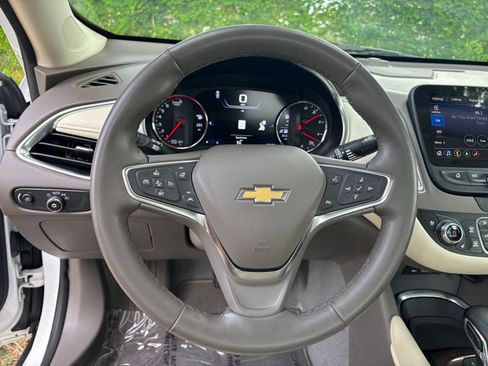 Used 2024 Chevrolet Malibu LT image 28