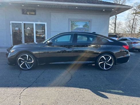 Used 2022 Honda Accord Sport image 4