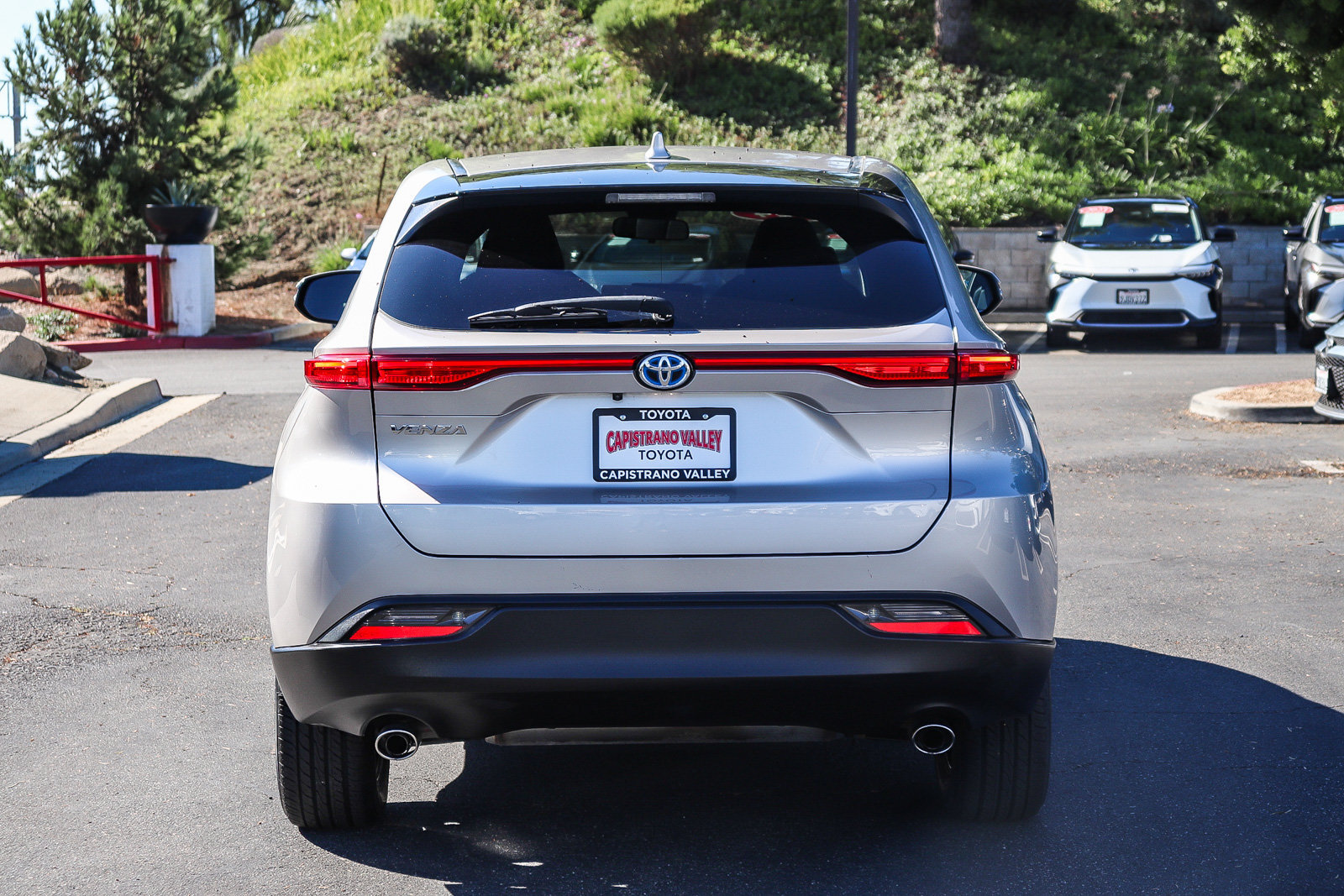 Certified 2024 Toyota Venza LE AWD/4WD image 8