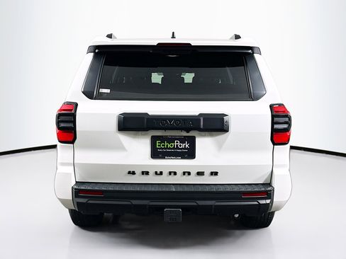 Used 2025 Toyota 4Runner SR5 image 7