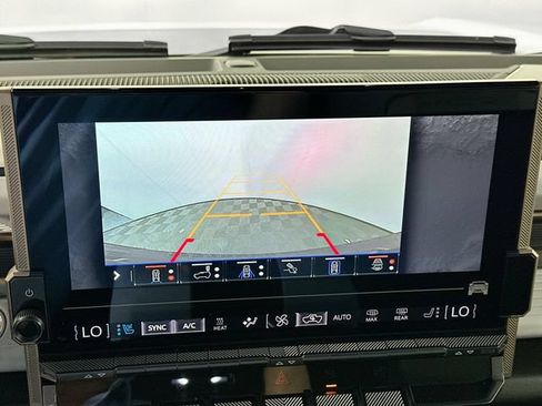 Used 2024 GMC Hummer EV 2X AWD/4WD image 13