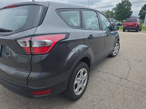Used 2017 Ford Escape S FWD image 3