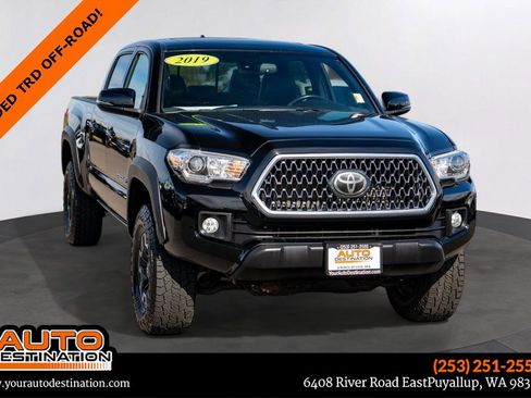 Used 2019 Toyota Tacoma TRD Off-Road image 1
