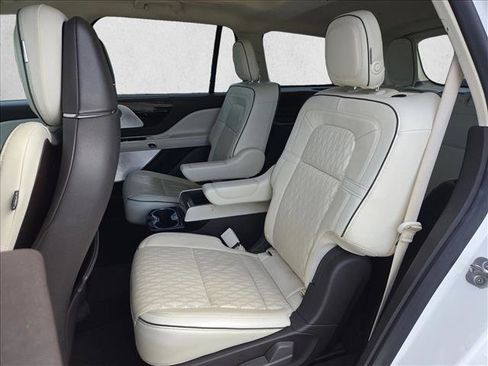 Used 2020 Lincoln Aviator Black Label Grand Touring w/ Class IV Trailer Tow Package image 18