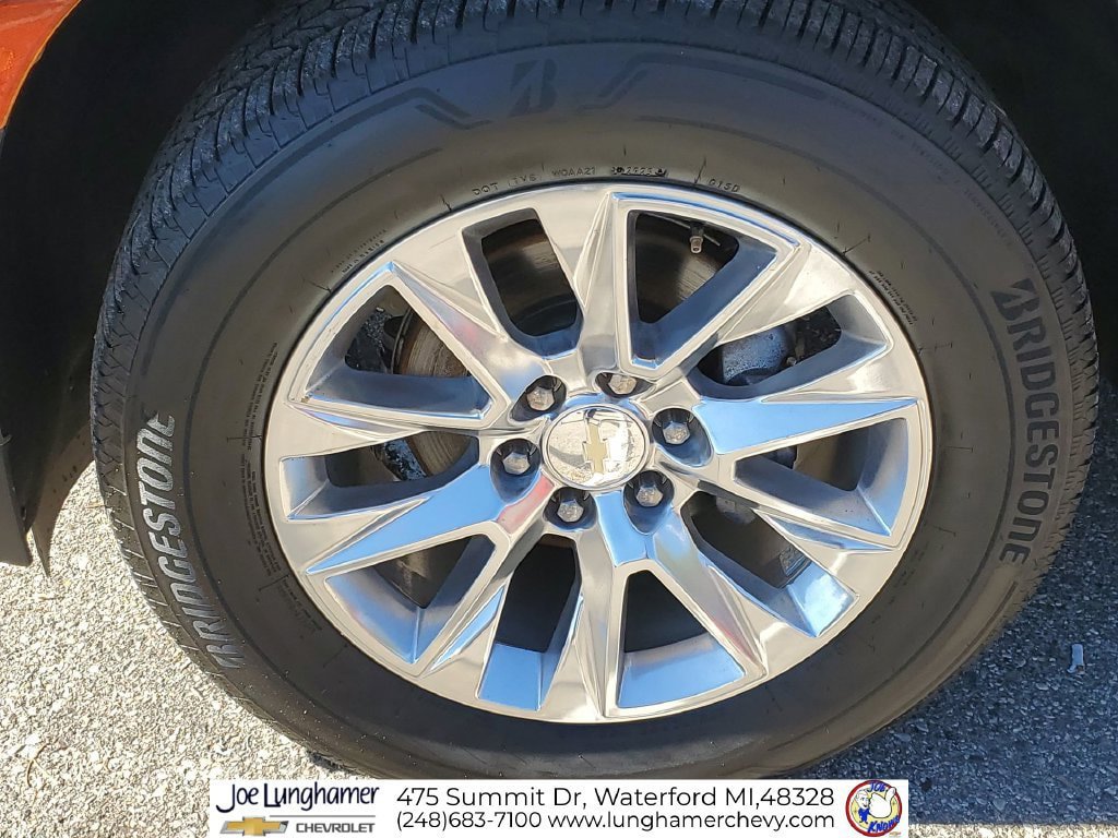 Used 2022 Chevrolet Suburban Premier AWD/4WD image 33