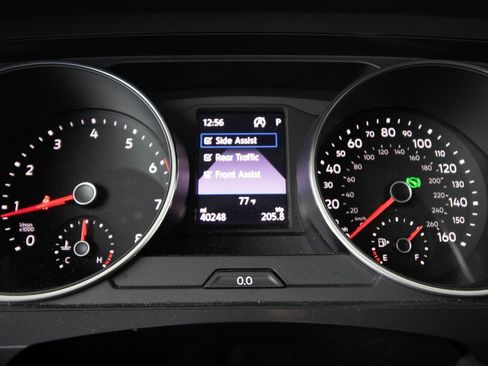 Certified 2020 Volkswagen Tiguan S image 31