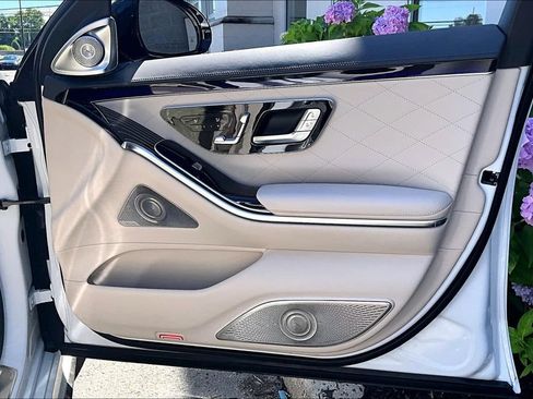 Certified 2024 Mercedes-Benz S 580 4MATIC Sedan image 19