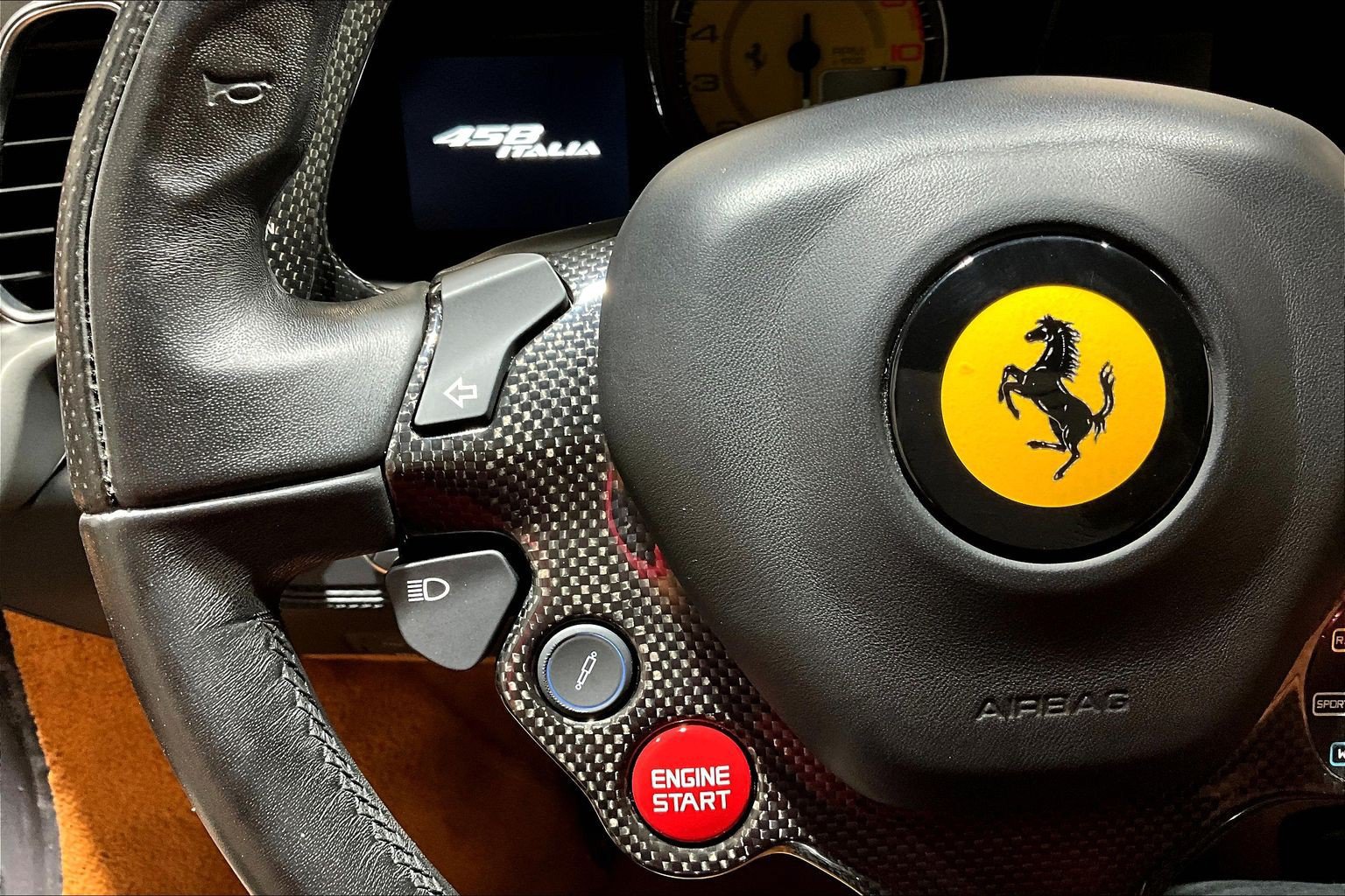 Used 2014 Ferrari 458 Italia Coupe RWD image 11