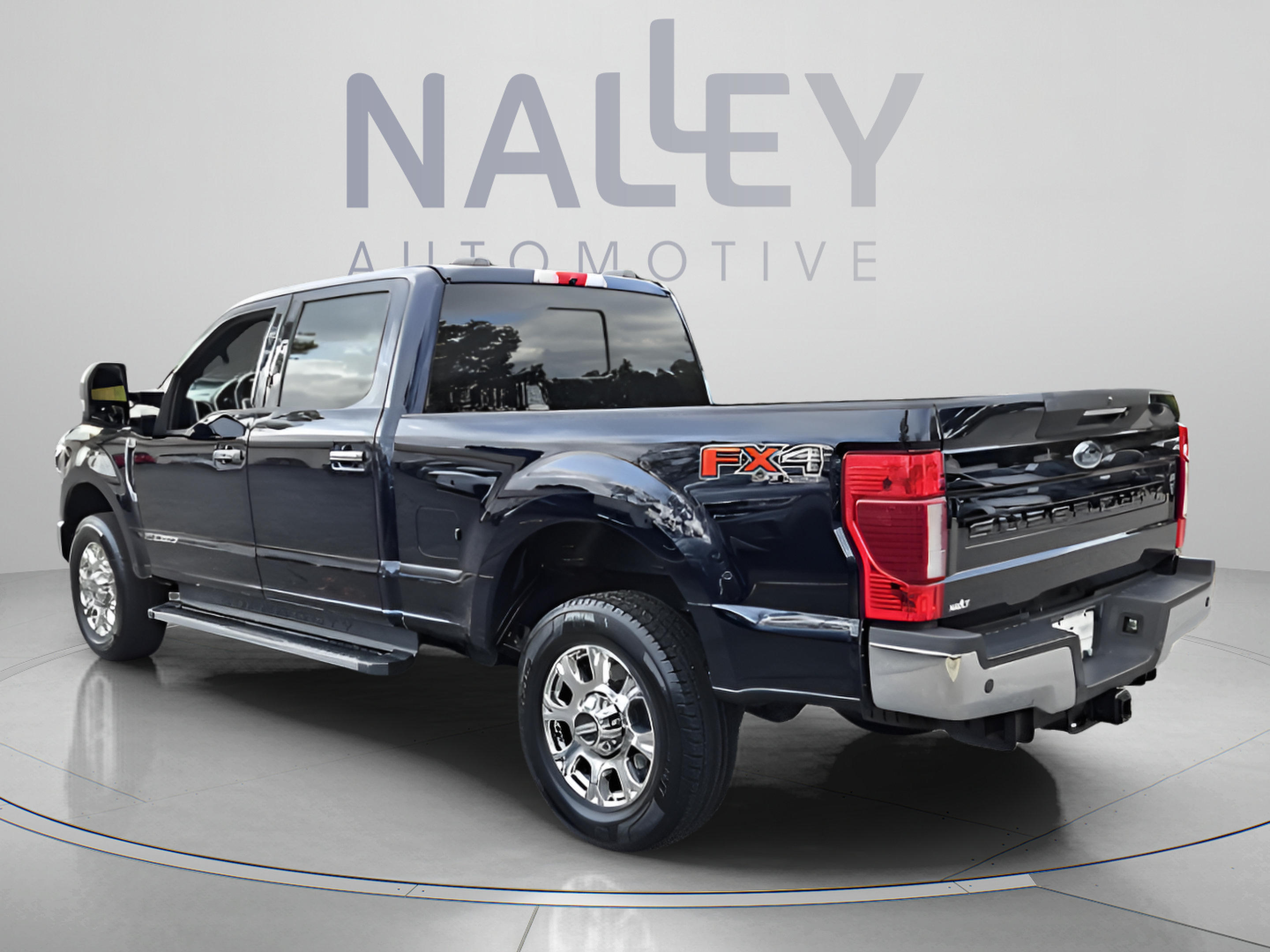 Used 2022 Ford F250 Lariat w/ Lariat Ultimate Package AWD/4WD image 3