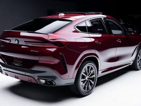 Used 2025 BMW X6 xDrive40i w/ Executive Package image 34