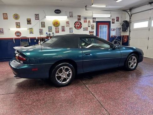 Used 2001 Chevrolet Camaro Z28 RWD image 3