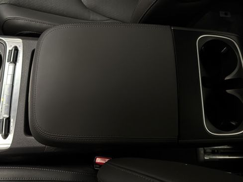 Used 2025 Kia Carnival SX Prestige FWD image 20