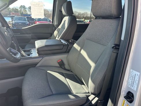 Used 2024 Ford F150 Lightning XLT image 17