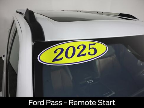 Used 2025 Ford Expedition Max King Ranch AWD/4WD image 12