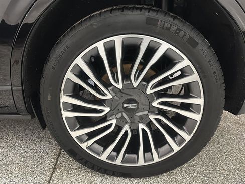 Used 2020 Lincoln Corsair Reserve w/ Equipment Group 201A AWD/4WD image 11