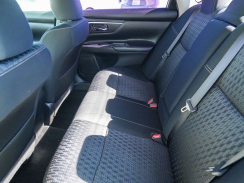 Used 2016 Nissan Altima 2.5 SV w/ Convenience Package FWD image 19