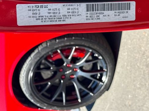 Used 2015 Dodge Challenger SRT Hellcat RWD image 29