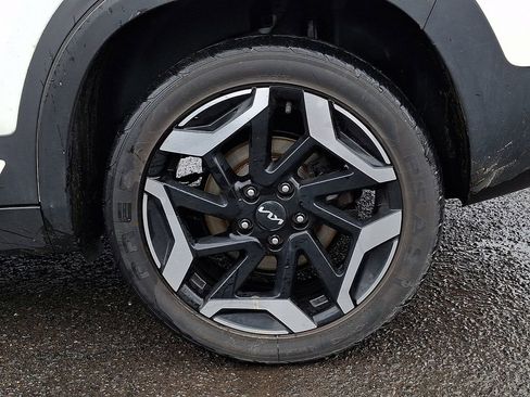 Used 2024 Kia Seltos SX image 32