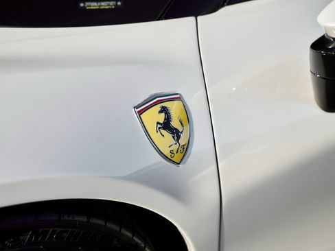 Used 2022 Ferrari SF90 Stradale image 9