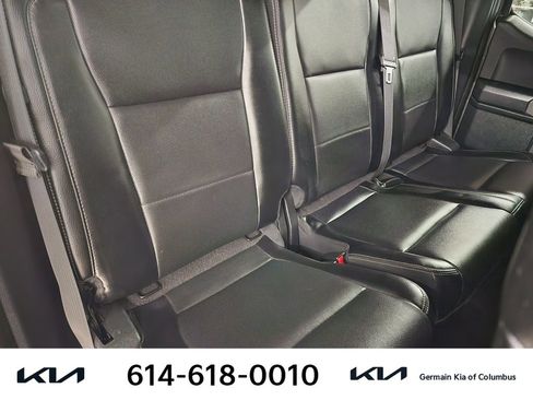 Used 2015 Ford F150 Lariat w/ Trailer Tow Package image 19