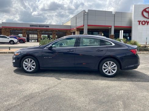 Used 2025 Chevrolet Malibu LT image 8