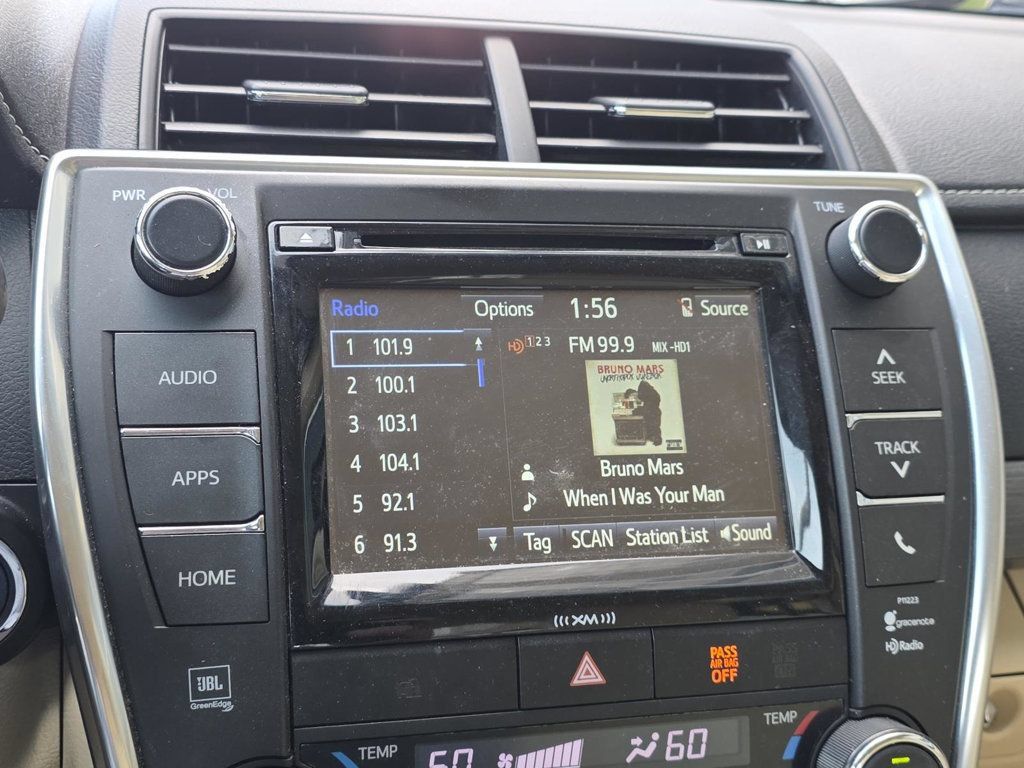Used 2017 Toyota Camry XLE FWD image 16