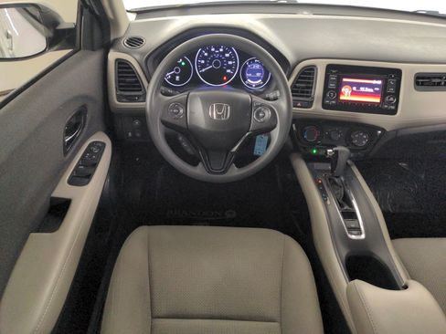 Used 2019 Honda HR-V LX image 51