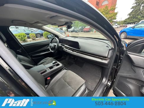 Used 2023 Nissan Ariya FWD image 37