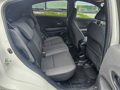 Used 2022 Honda HR-V Sport image 12