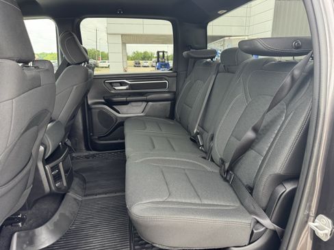Used 2025 RAM 1500 Big Horn AWD/4WD image 29