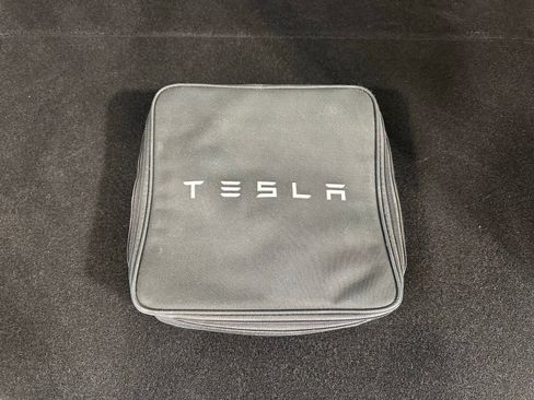 Used 2023 Tesla Model Y Performance image 44