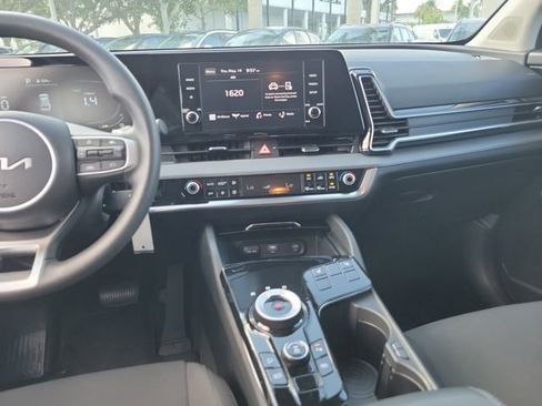 Certified 2023 Kia Sportage LX AWD/4WD image 15