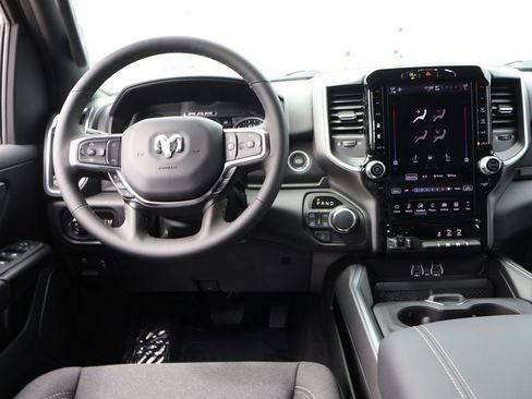 New 2026 RAM 1500 Big Horn AWD/4WD image 18