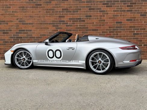 Used 2019 Porsche 911 Speedster image 3