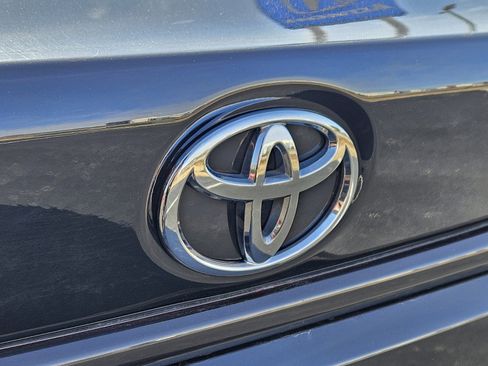 Used 2025 Toyota Corolla LE image 15