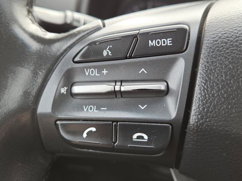 Used 2019 Hyundai Kona SEL image 33