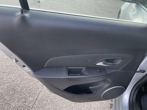 Used 2015 Chevrolet Cruze LT w/ Sun And Sound Package image 17