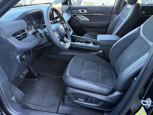 Used 2026 Ford Explorer Tremor w/ Tremor Ultimate Package AWD/4WD image 13