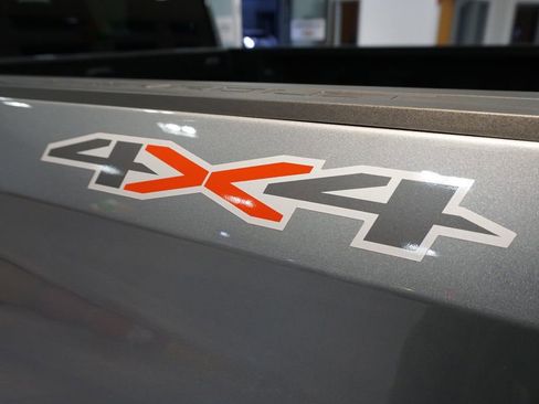 Used 2024 Chevrolet Silverado 1500 LT image 26