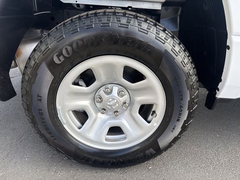 Used 2025 RAM 1500 Tradesman image 9