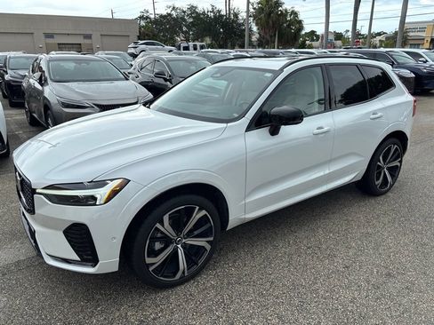 Used 2025 Volvo XC60 B5 Ultra w/ Protection Package Premier AWD/4WD image 8
