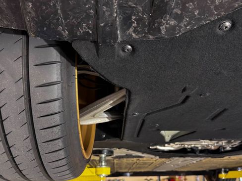 Used 2018 Lamborghini Huracan Performante image 92